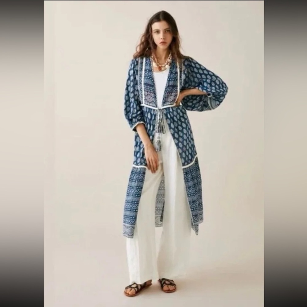Zara Embroidered Kimono with Tassels Size - Medium-Large